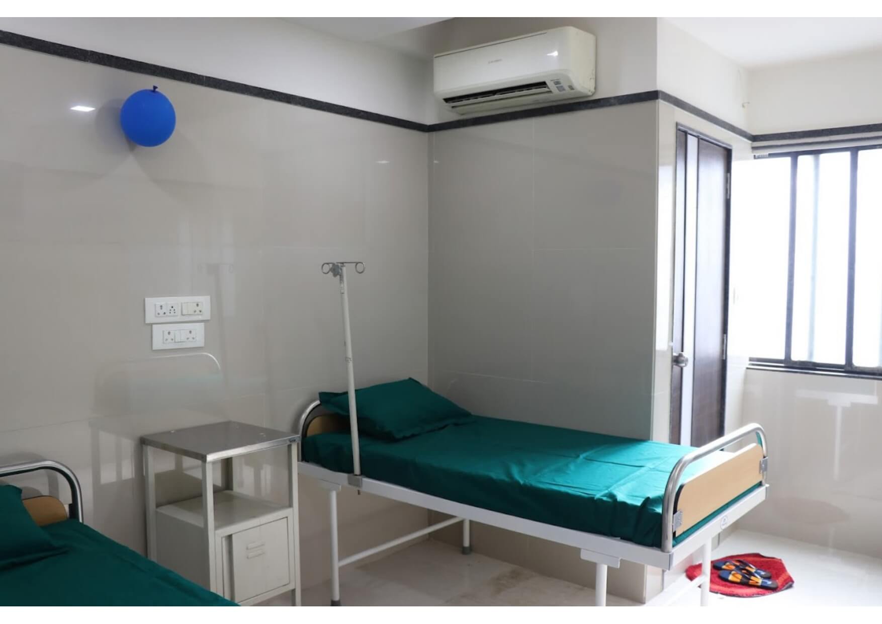 Hospital Photograph 27